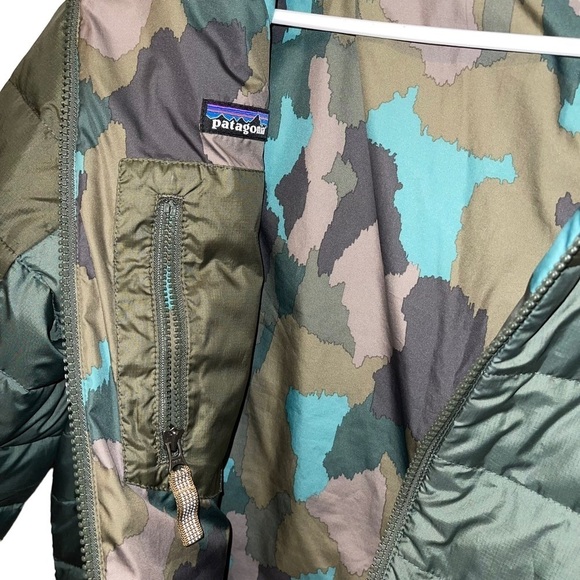 Patagonia Reversible Down Jacket Size L - Picture 6 of 11